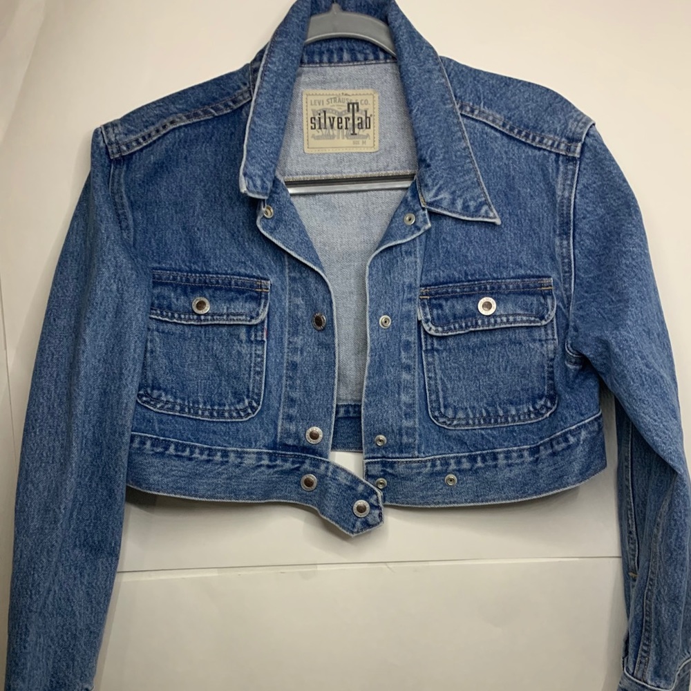 CROPPED LEVIS DENIM JACKET